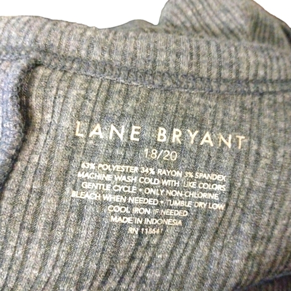 Lane Bryant Minimalist Soft Ruched Sides Scoop Neck 3/4 Sleeve Plus Tee  18/20 - Picture 3 of 5